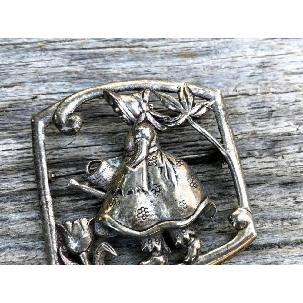 Art Deco Sterling Brooch Little Girl Flowers - Picture 4 of 6